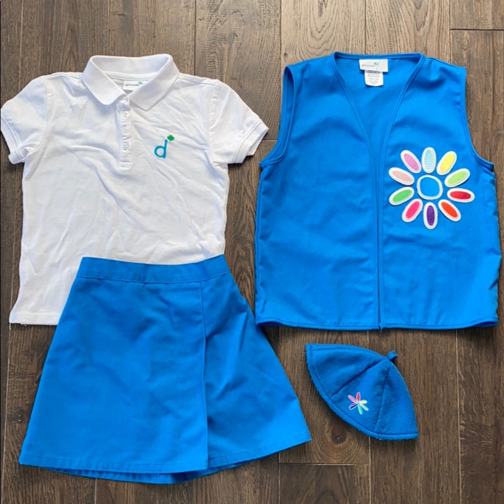Girl Scouts Daisy Vest, Skirt, Polo and Petals